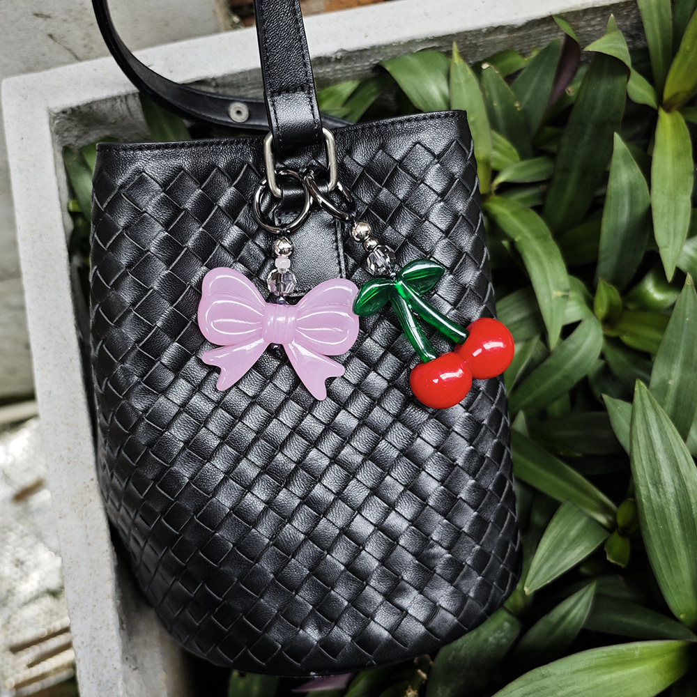 HERLOOK-Llavero con dije de ce - Phone Accessories For Girls reseña y precio