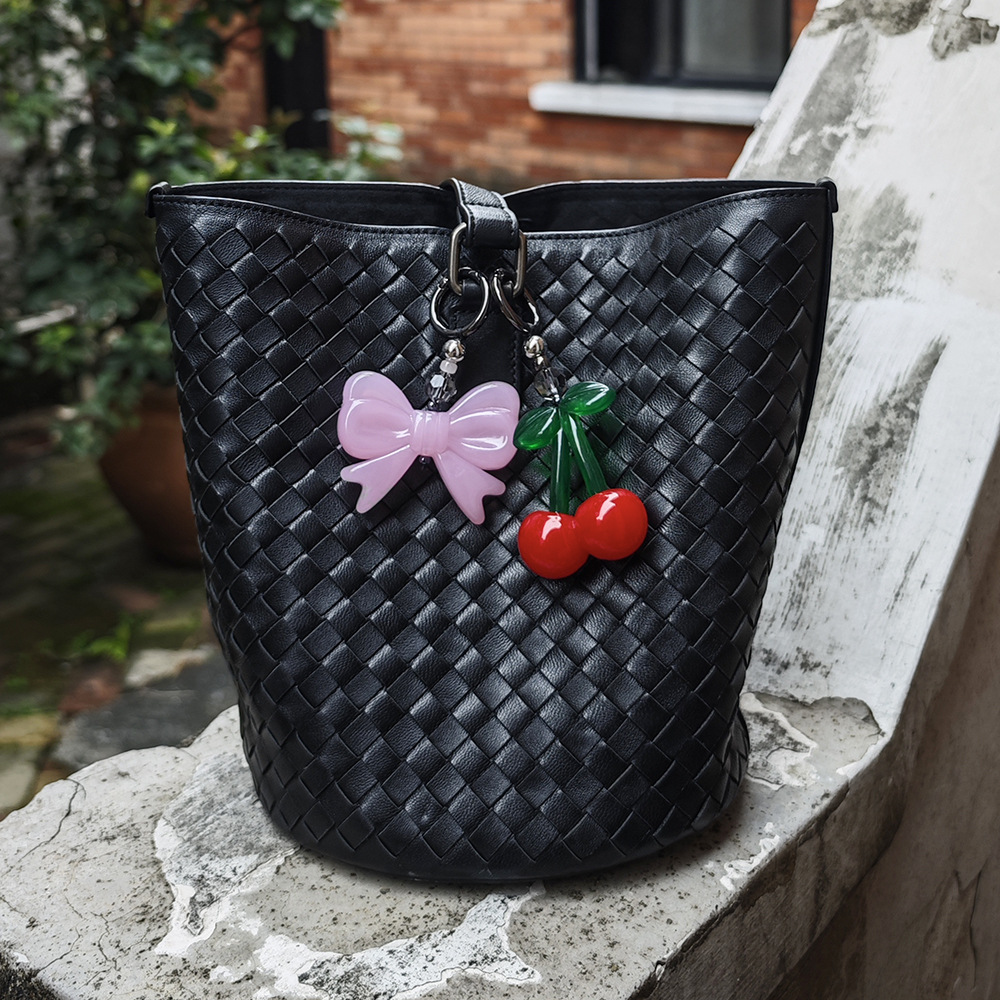 HERLOOK-Llavero con dije de ce - Phone Accessories For Girls reseña y precio